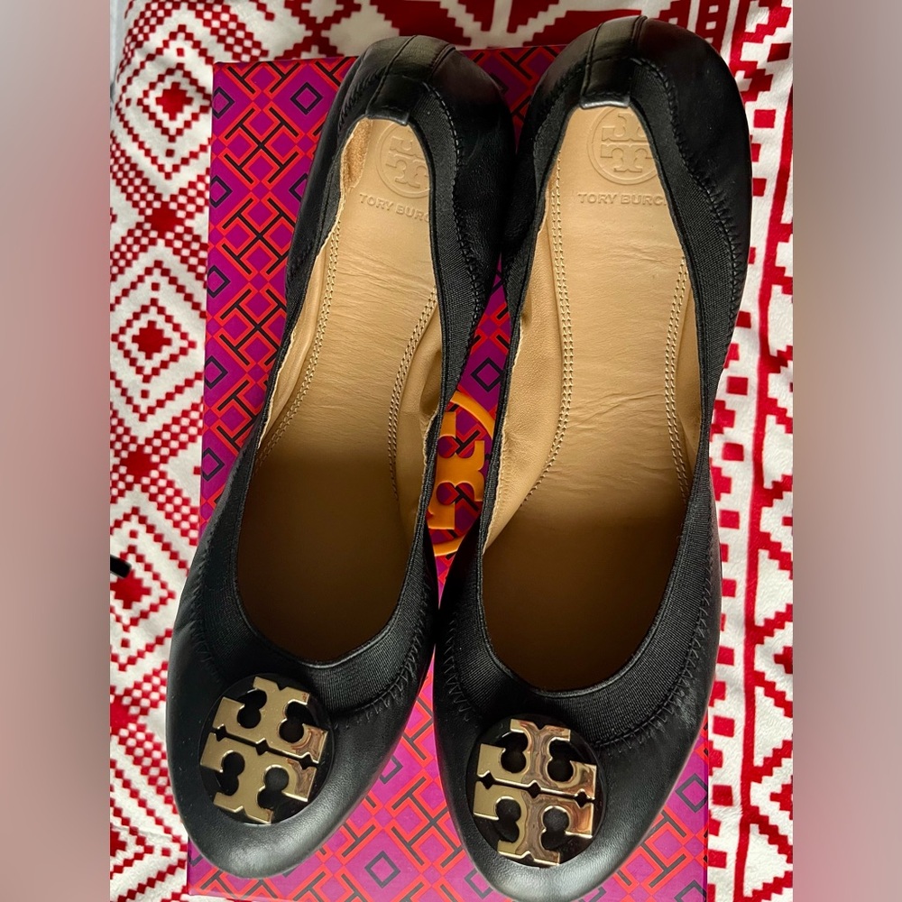 Tory Burch Claire Elastic Ballet Flat- size 9
